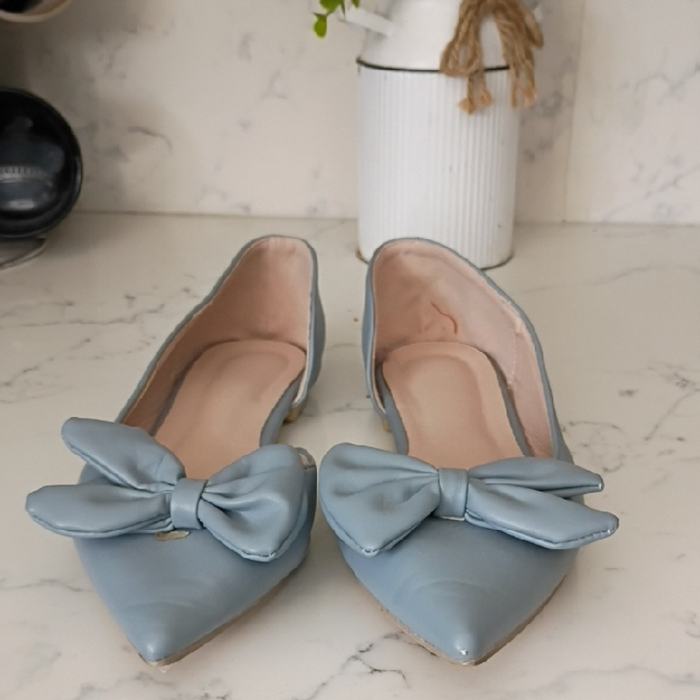 Elegant Blue Bow Flats